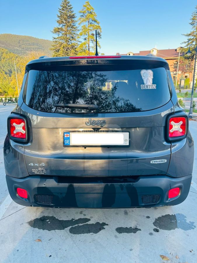 Jeep Renegade - фото 5