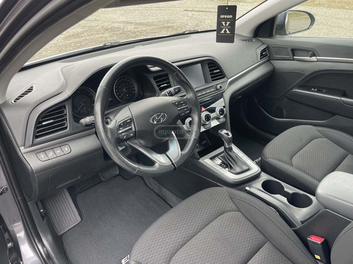 Hyundai Elantra - фото 8