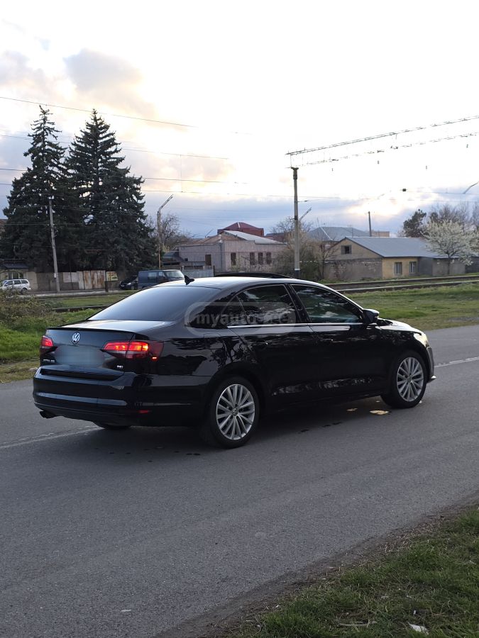 Volkswagen Jetta - фото 5