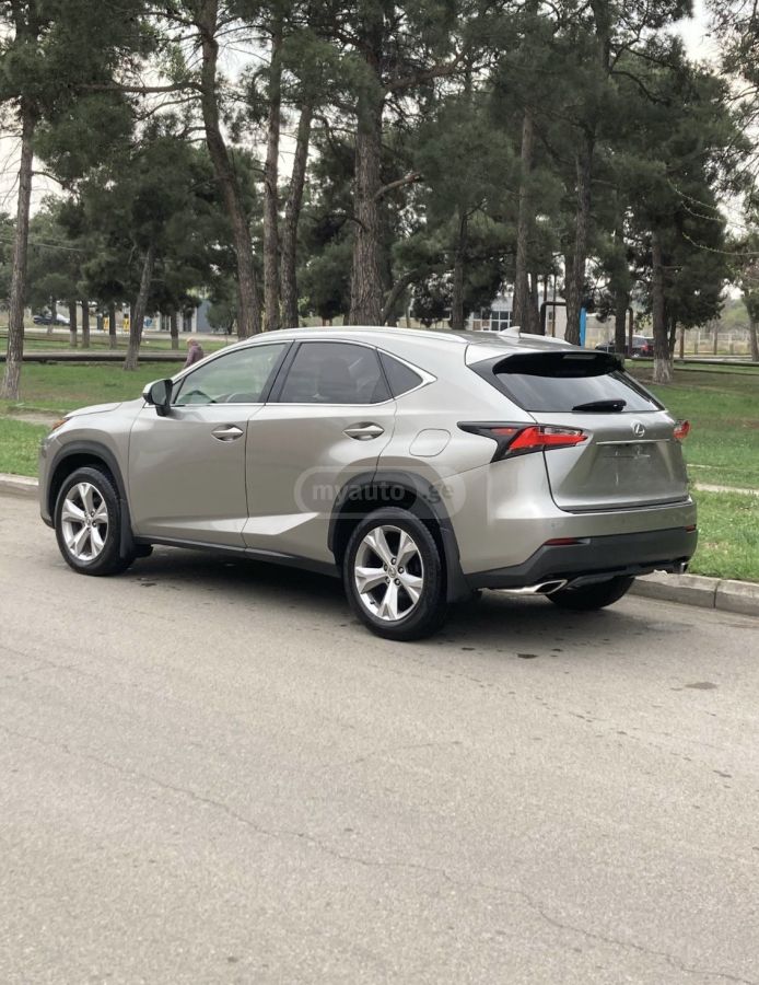 Lexus NX 200 - фото 2