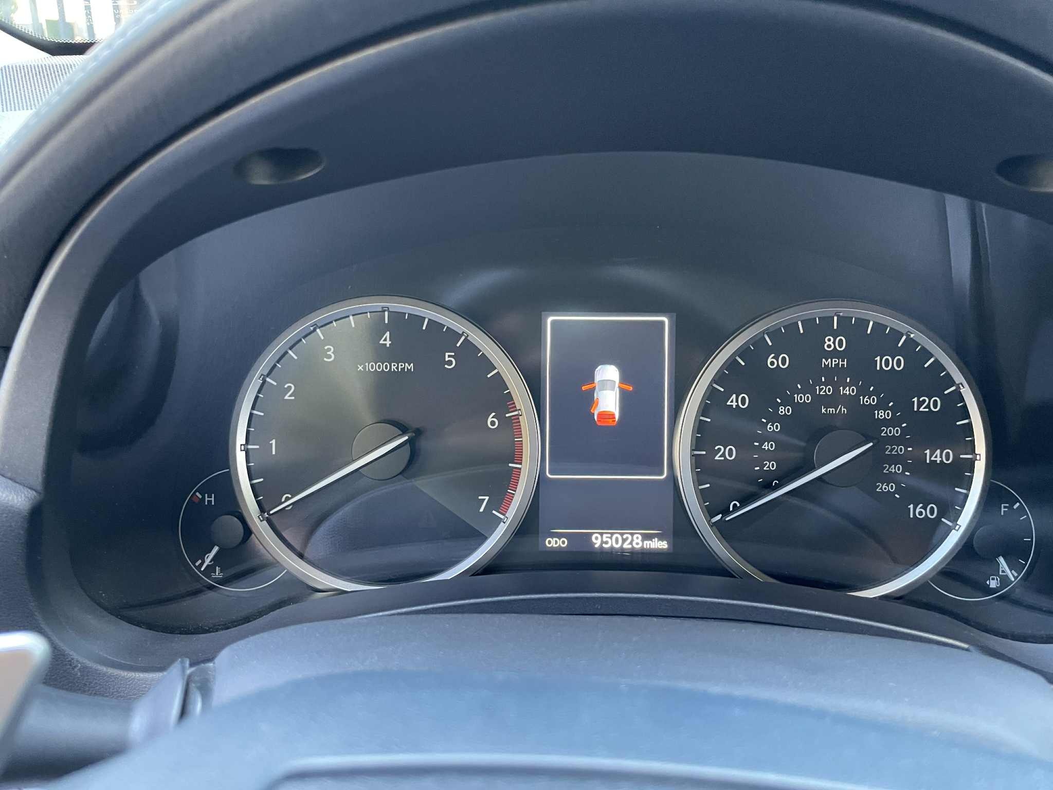 Lexus NX 300 - фото 5