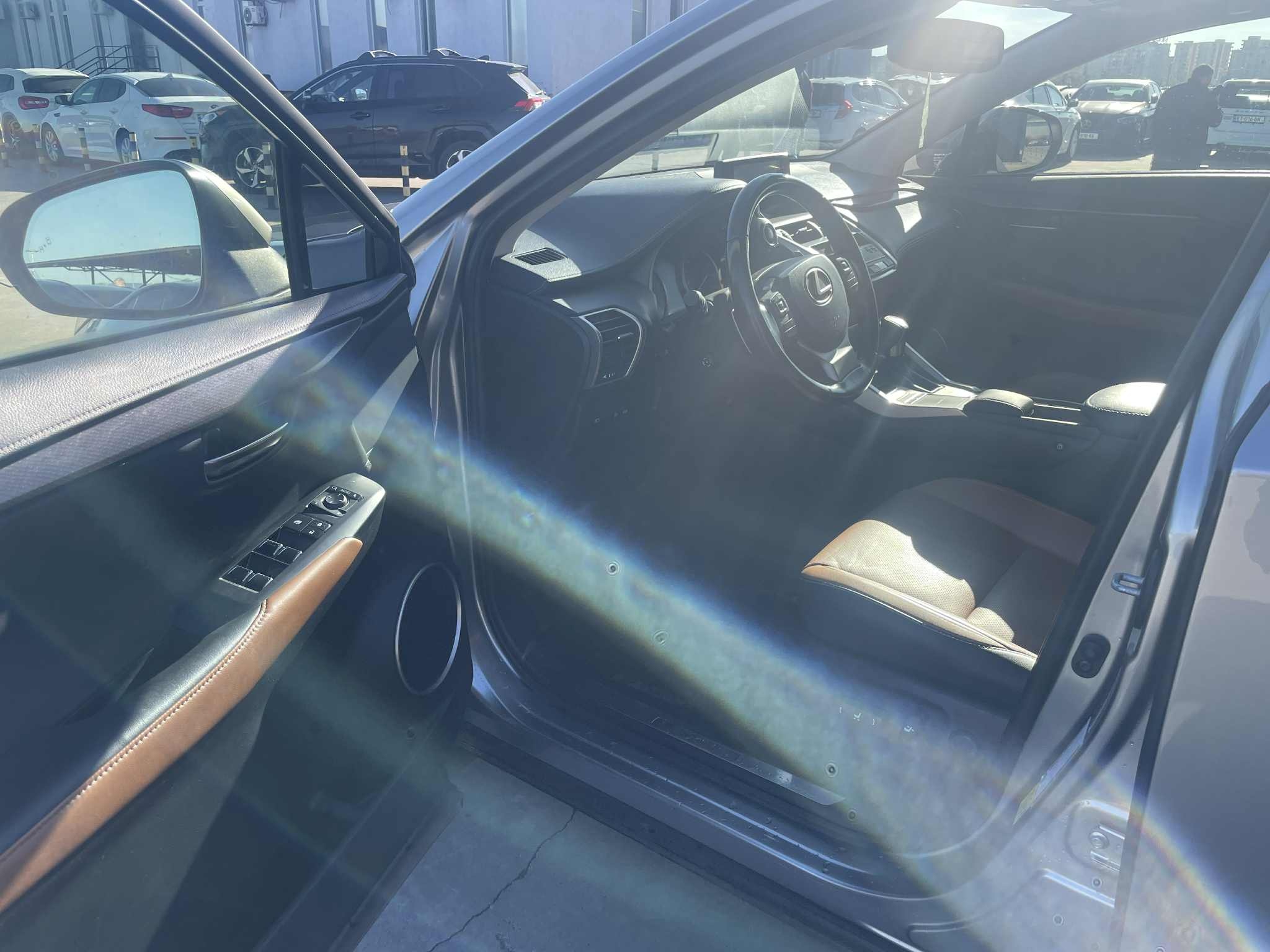 Lexus NX 300 - фото 6