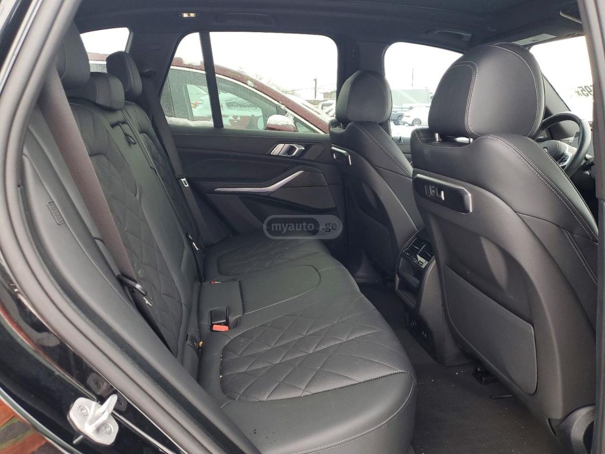 BMW X5 - фото 11