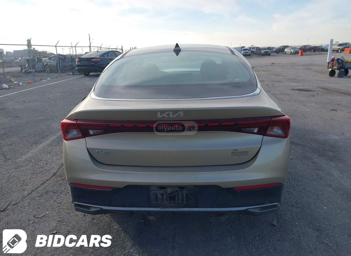 Kia K5 - фото 14