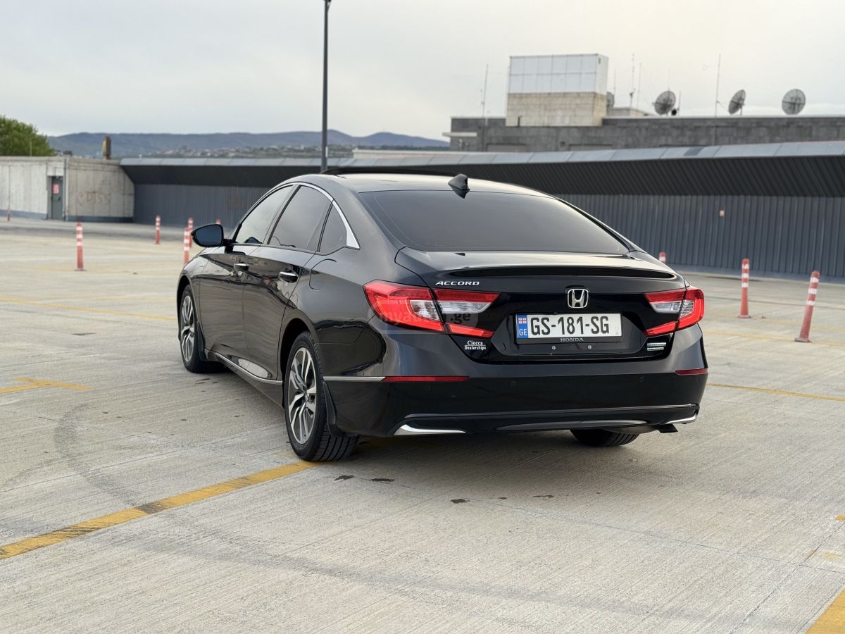 Honda Accord - фото 3