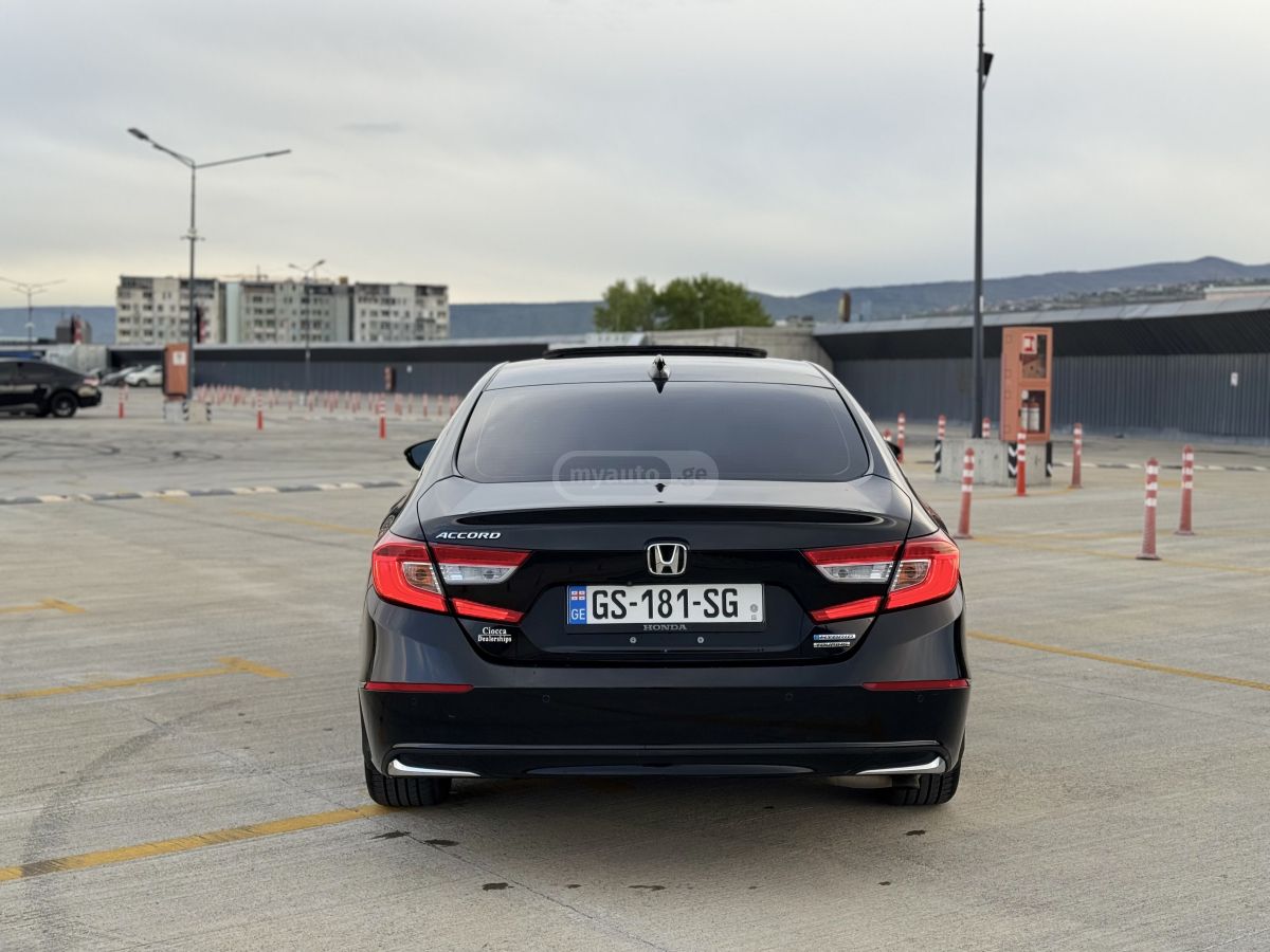 Honda Accord - фото 4