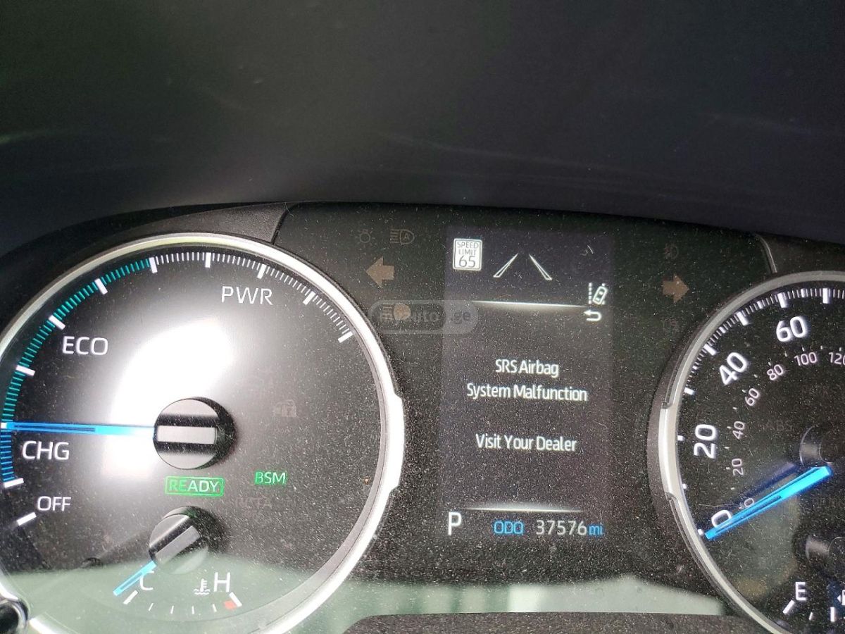 Toyota RAV 4 - фото 9