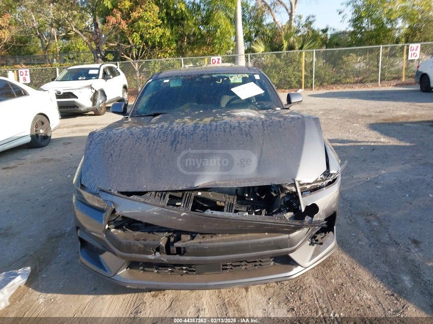 Ford Mustang 2025 — миниатюра 11