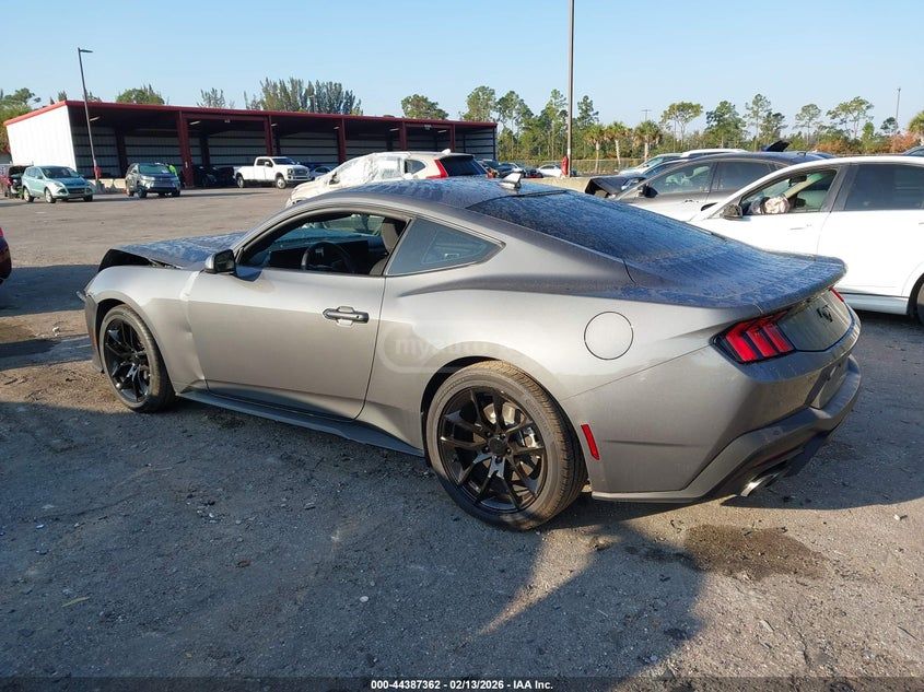 Ford Mustang 2025 — миниатюра 3