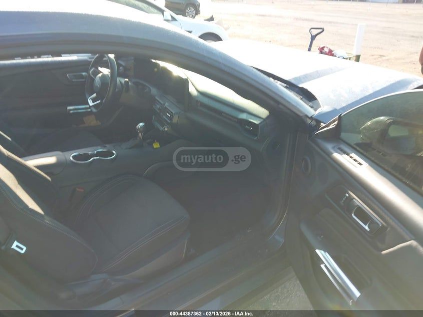Ford Mustang 2025 — миниатюра 5