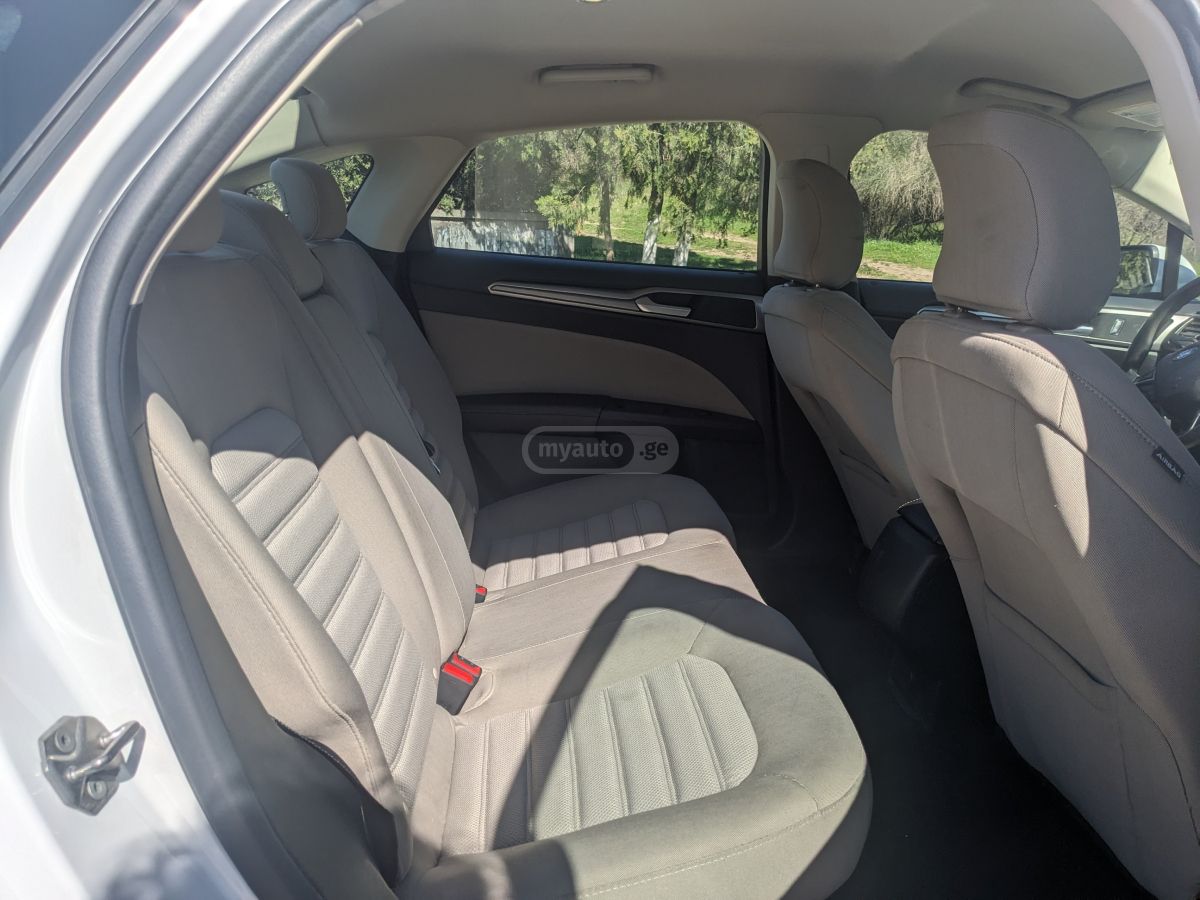 Ford Fusion - фото 11