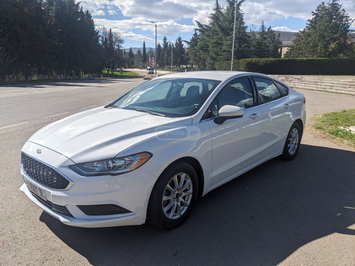 Ford Fusion - фото 2