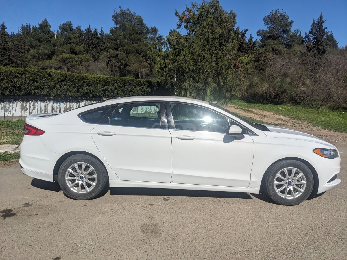 Ford Fusion - фото 7