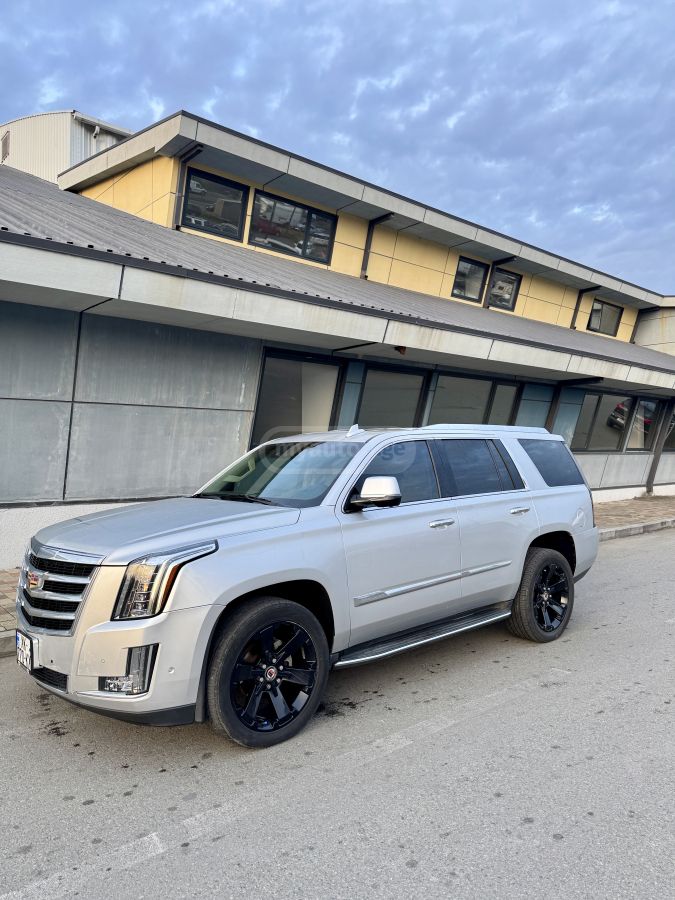 Cadillac Escalade - фото 1