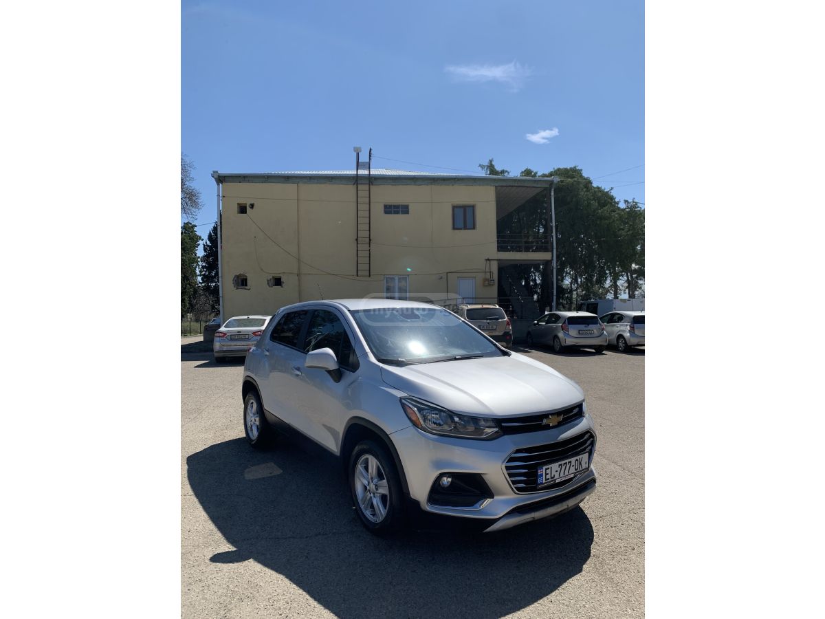 Chevrolet Trax - фото 1