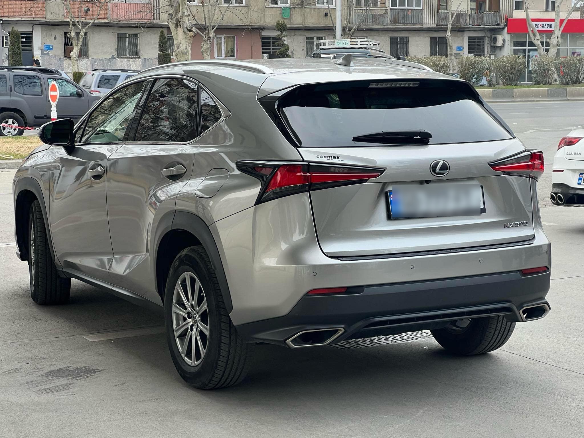 Lexus NX 300 - фото 3