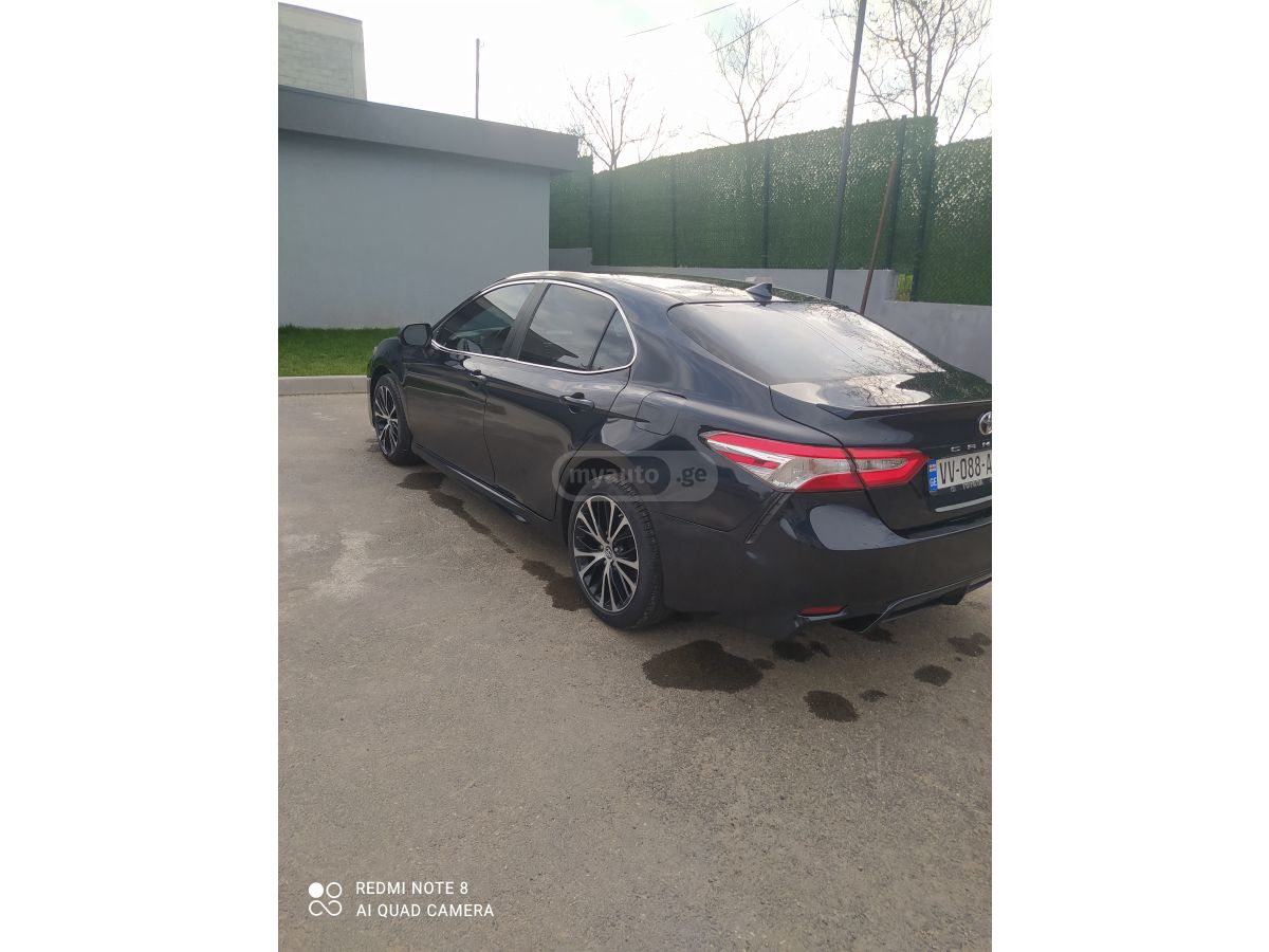 Toyota Camry - фото 5