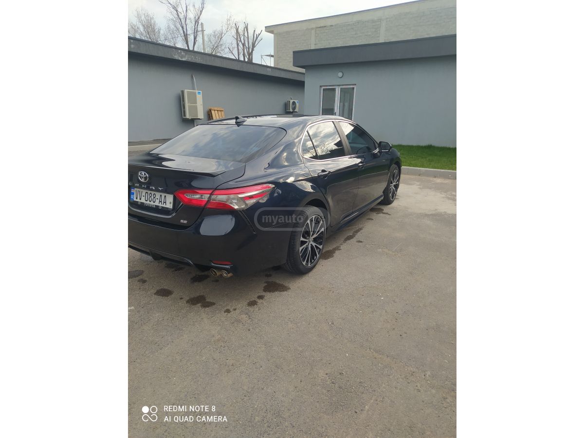 Toyota Camry - фото 6