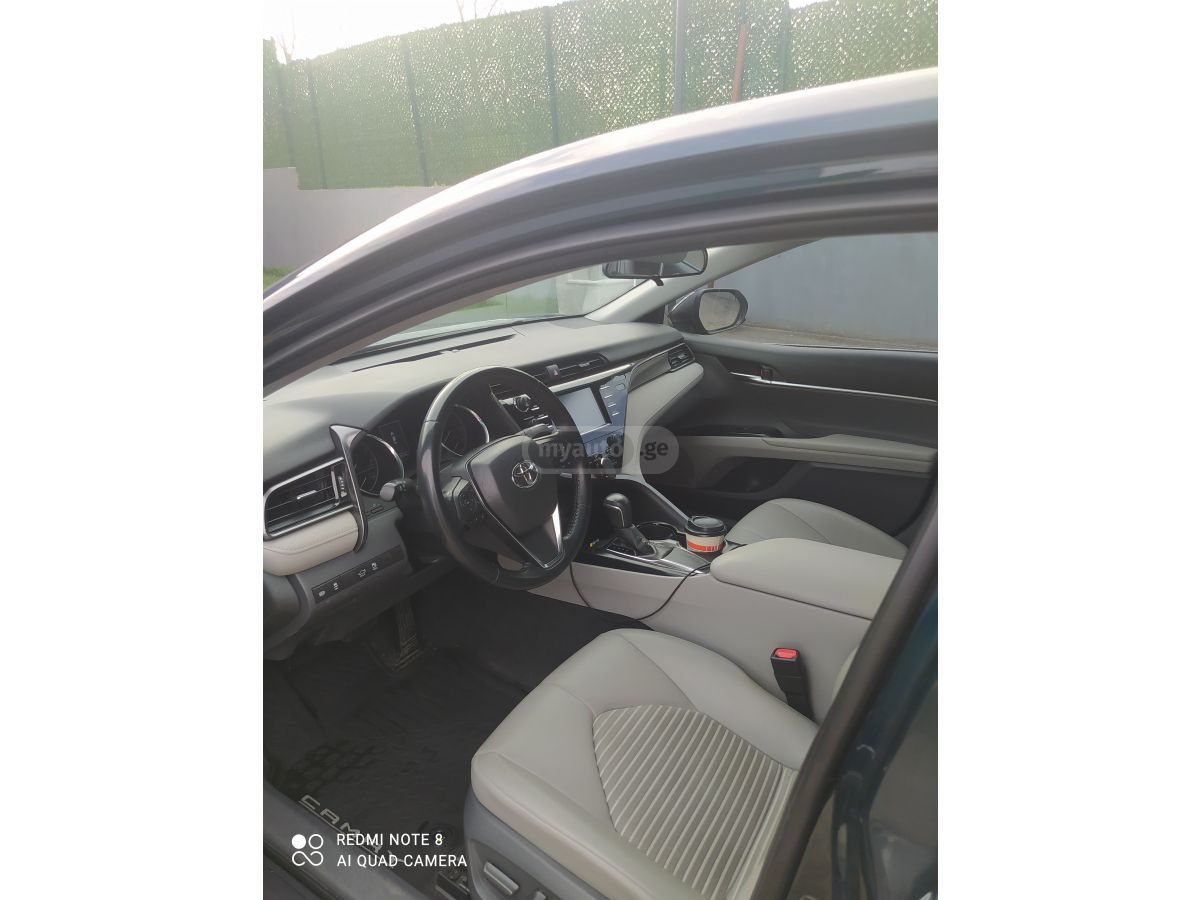 Toyota Camry - фото 8