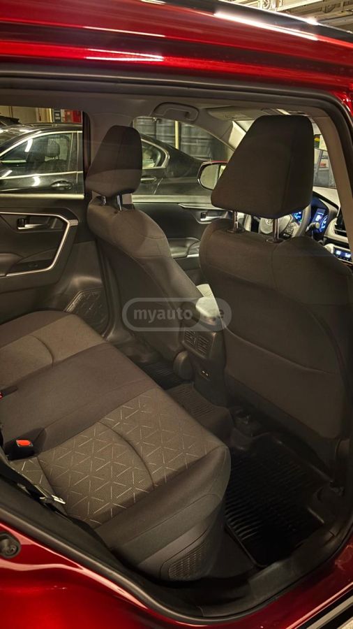 Toyota RAV 4 - фото 10