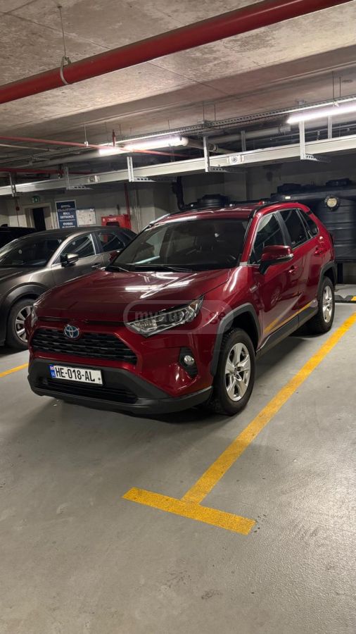 Toyota RAV 4 - фото 4