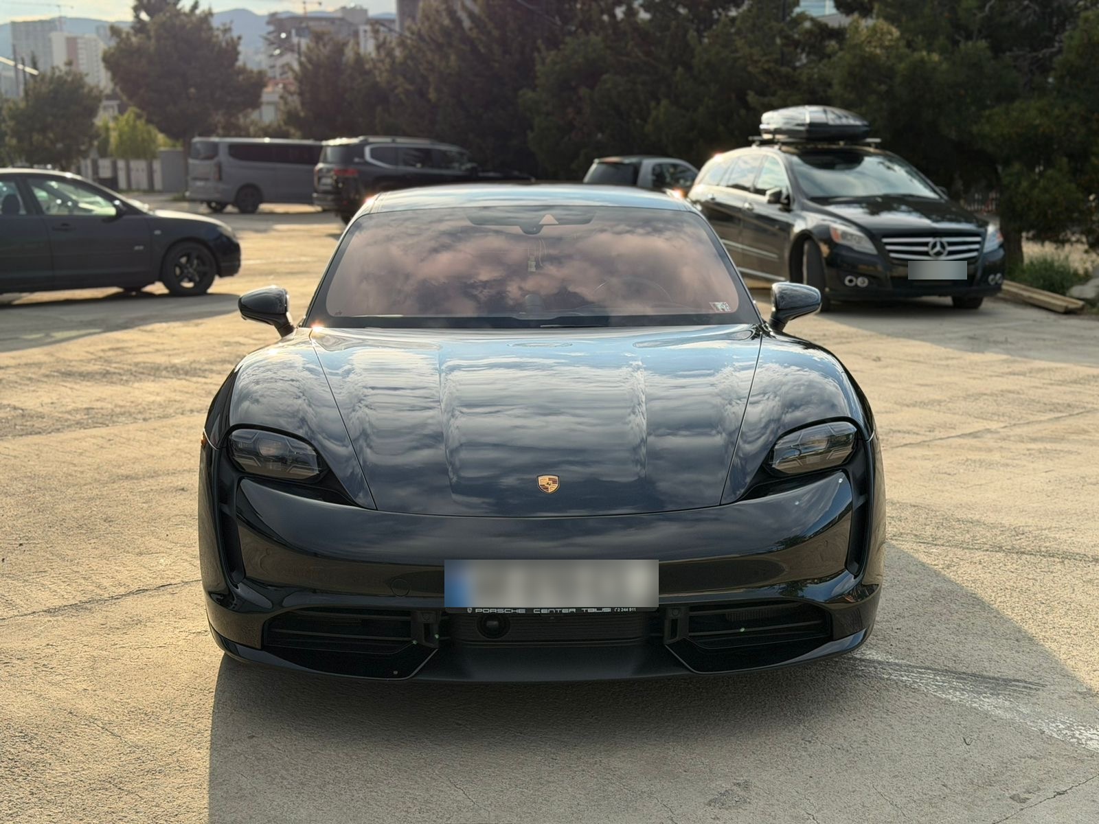 Porsche Taycan Turbo - фото 1