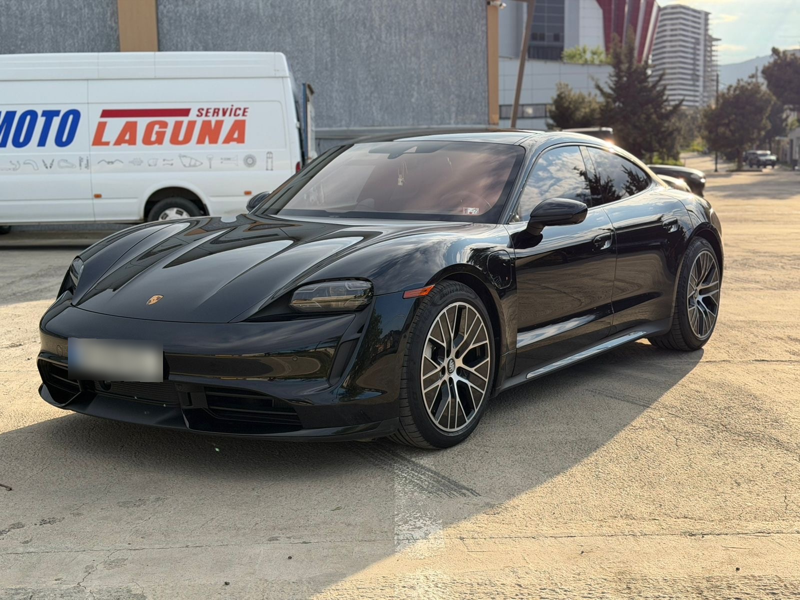 Porsche Taycan Turbo - фото 5