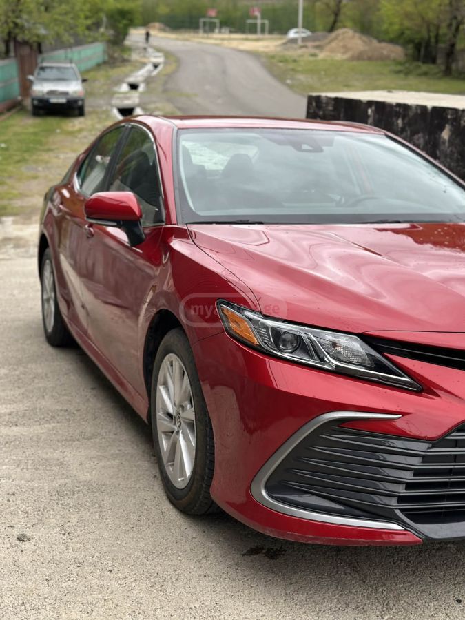 Toyota Camry - фото 6