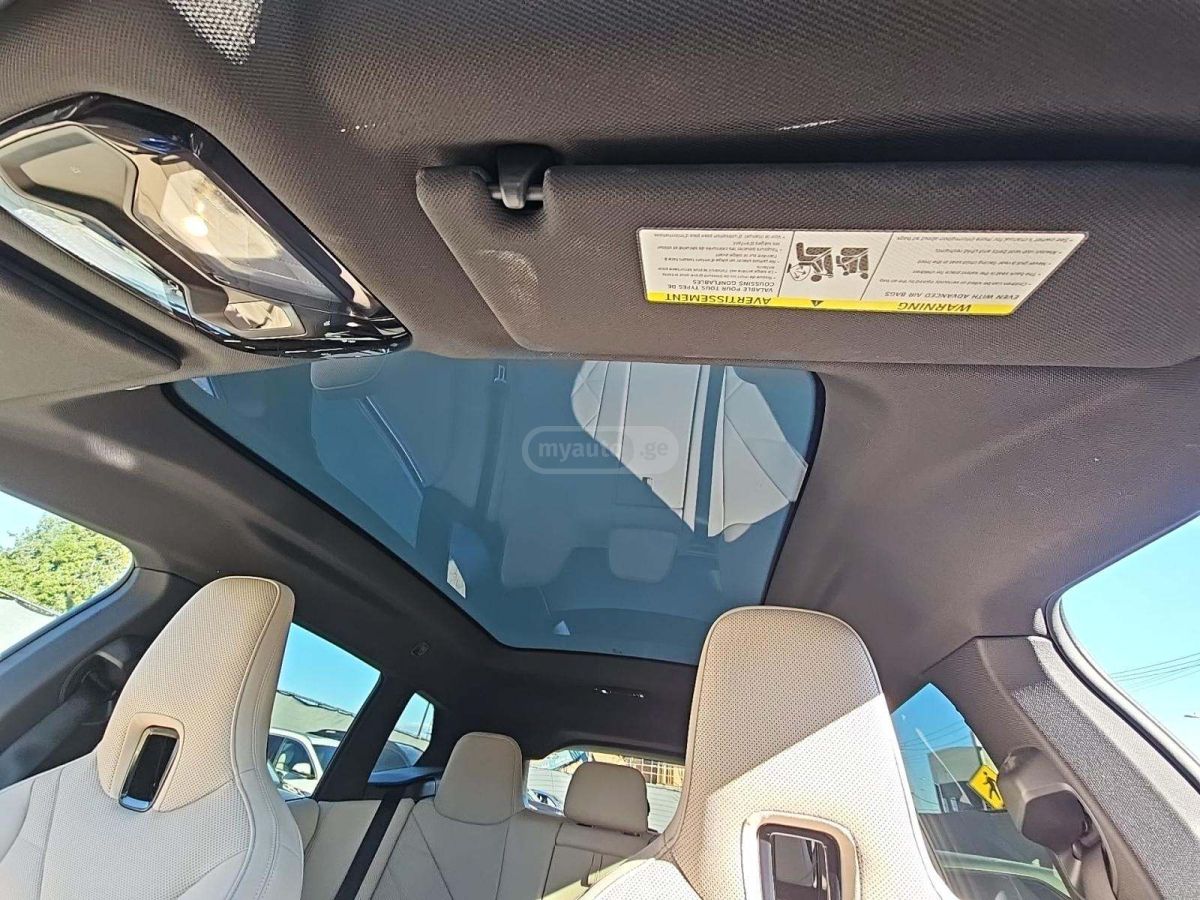 BMW IX - фото 11