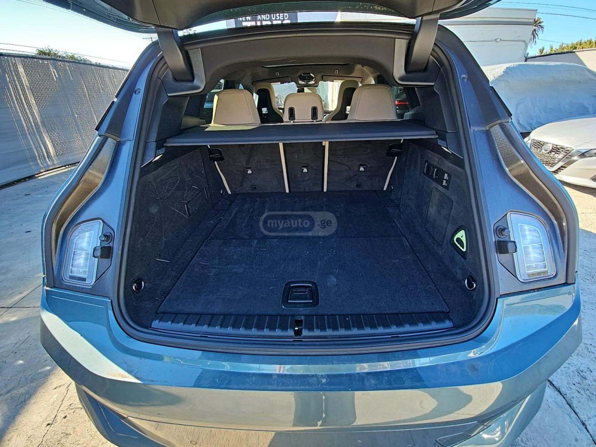 BMW IX - фото 13