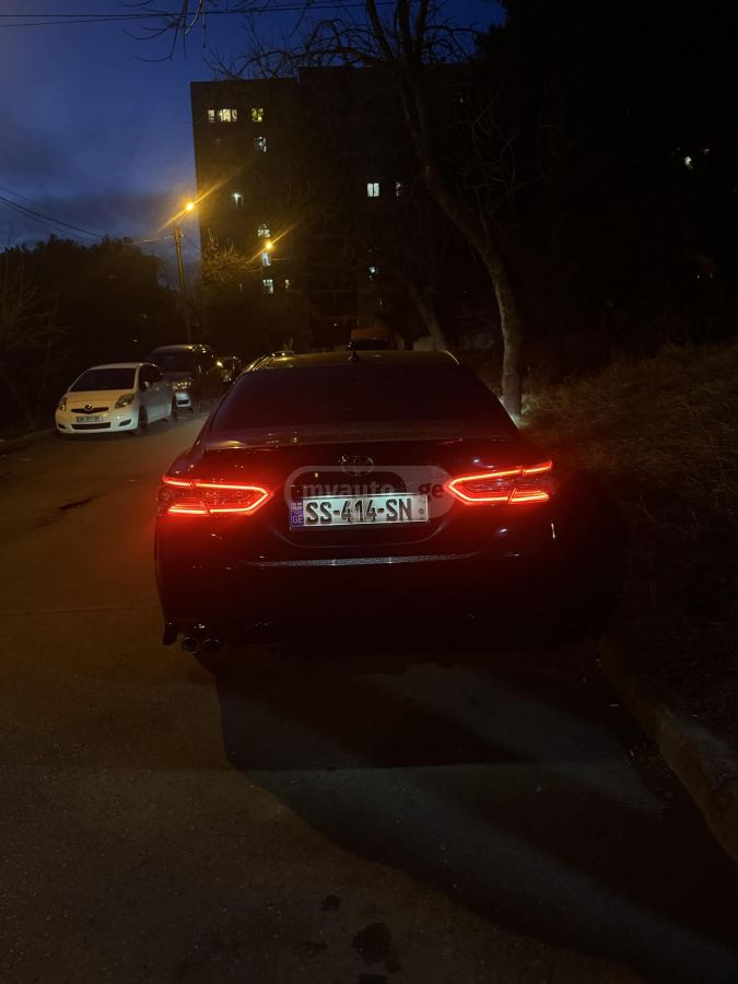 Toyota Camry - фото 10