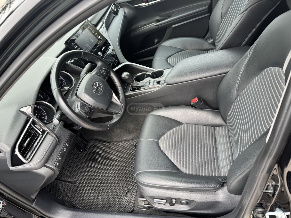 Toyota Camry - фото 6