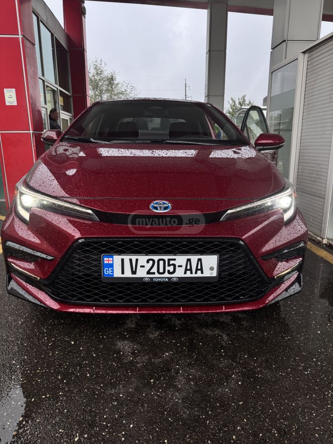 Toyota Corolla - фото 1