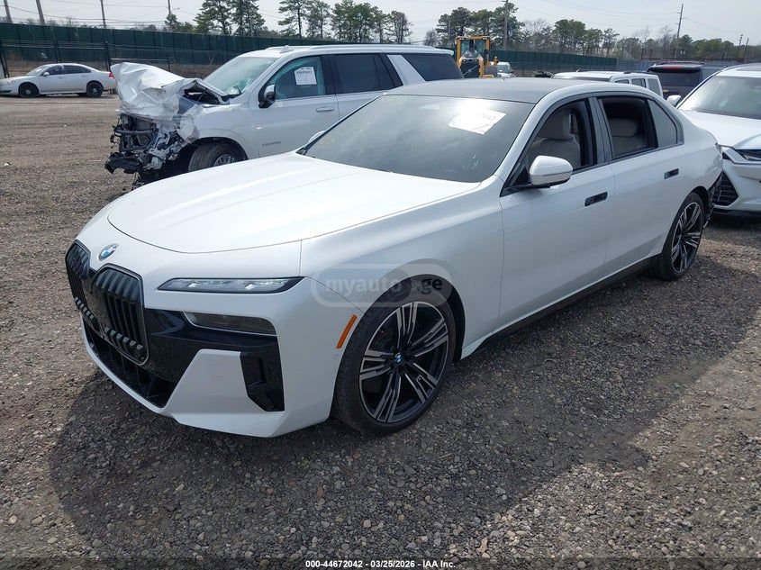 BMW 740 - фото 2
