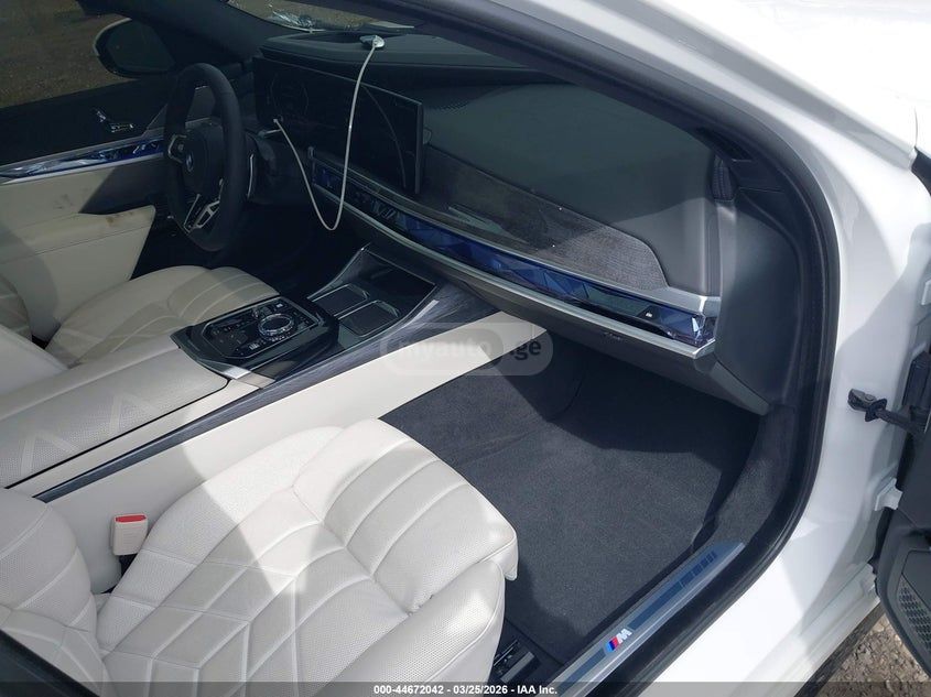BMW 740 - фото 5
