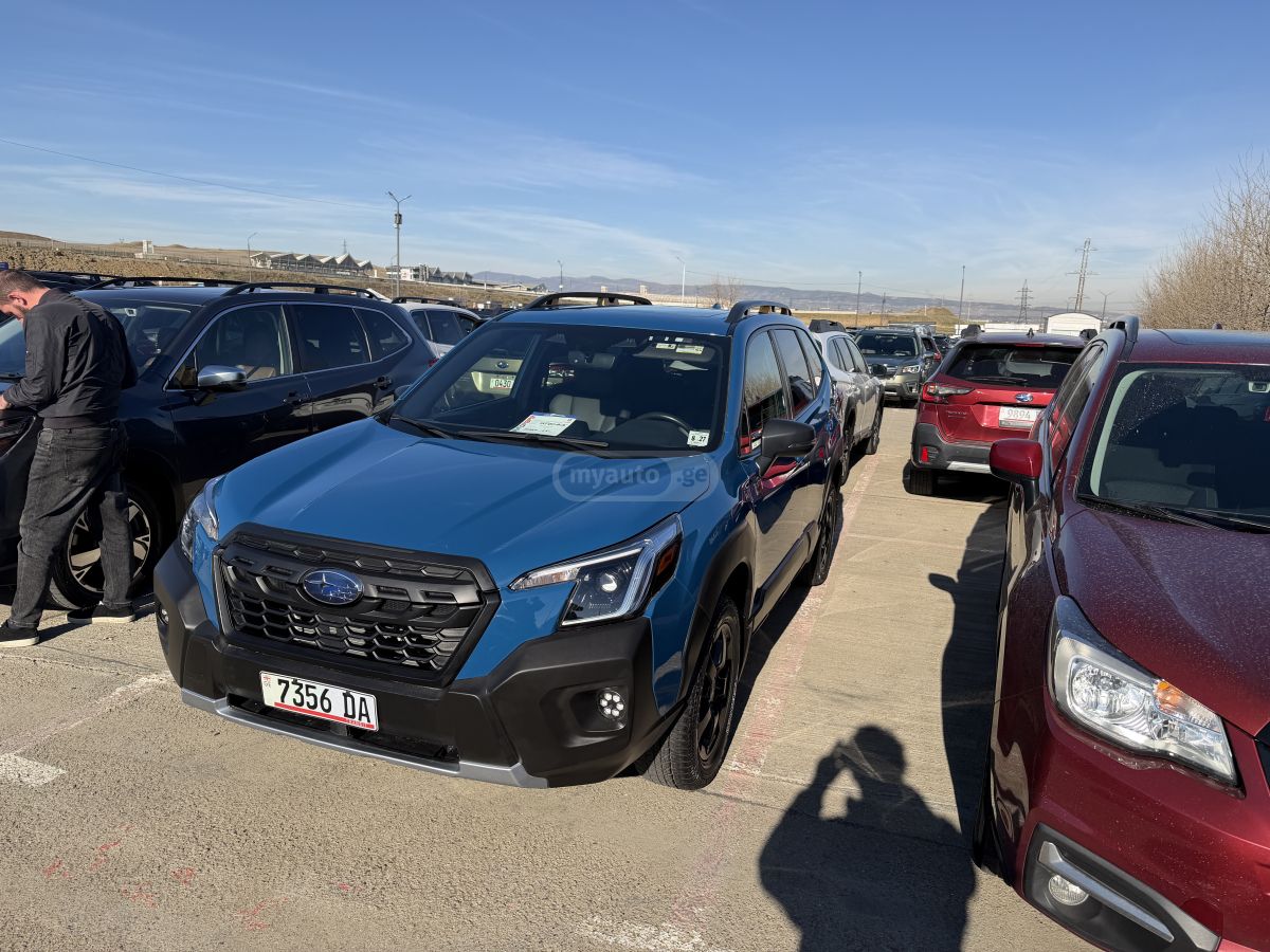 Subaru Base 4dr All-Wheel Drive CVT — миниатюра 3