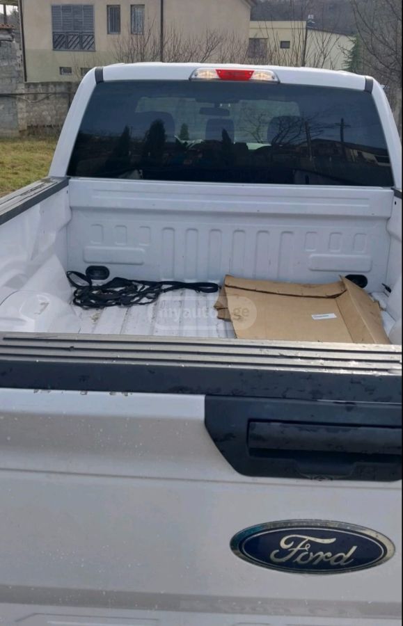 Ford F-150 - фото 3