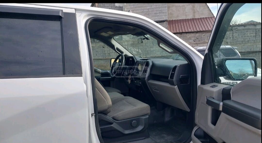 Ford F-150 - фото 6