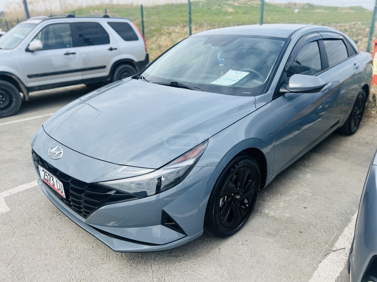 Hyundai Elantra - фото 6