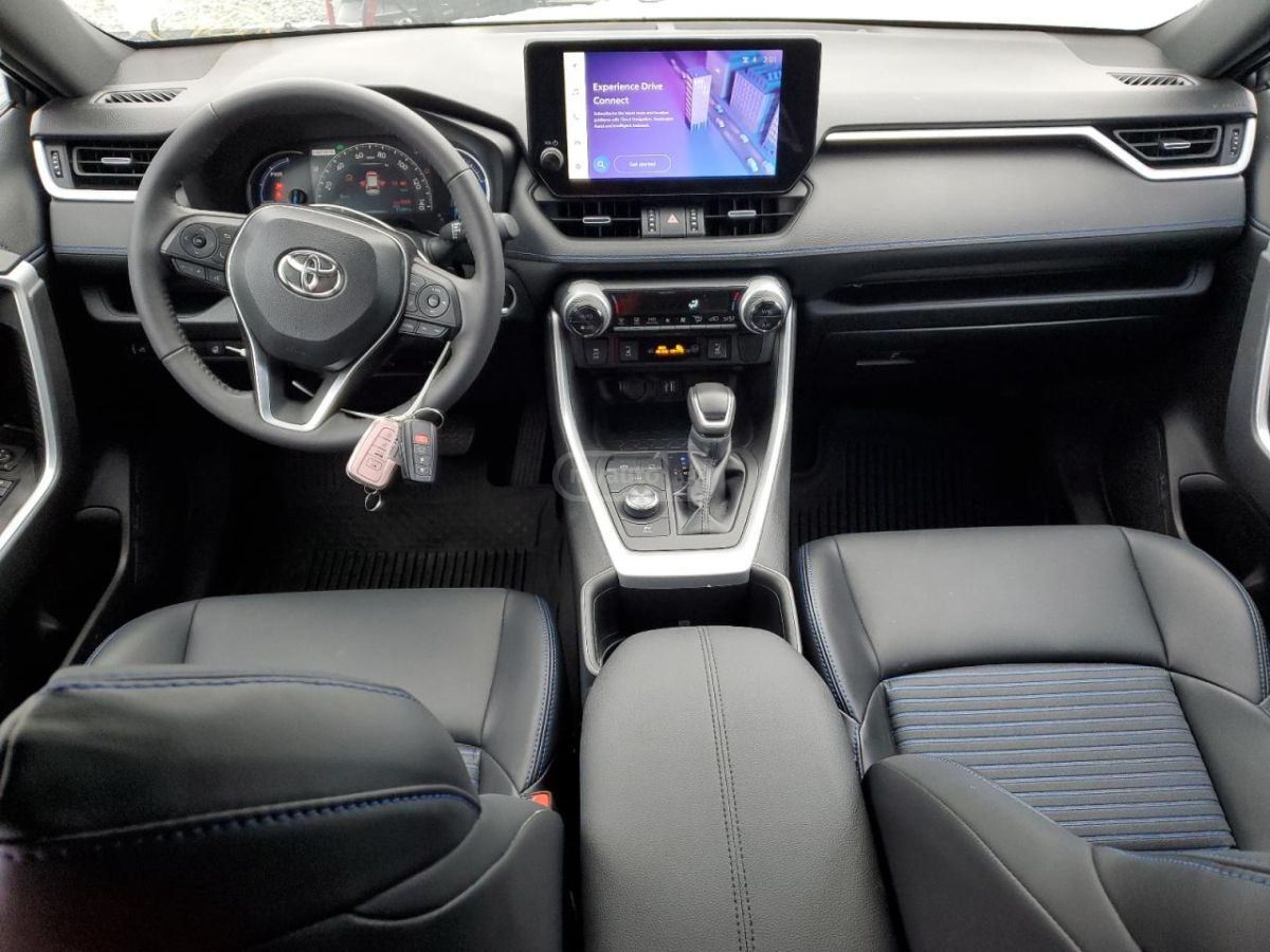 Toyota XSE 4dr All Wheel Drive CVT — миниатюра 6