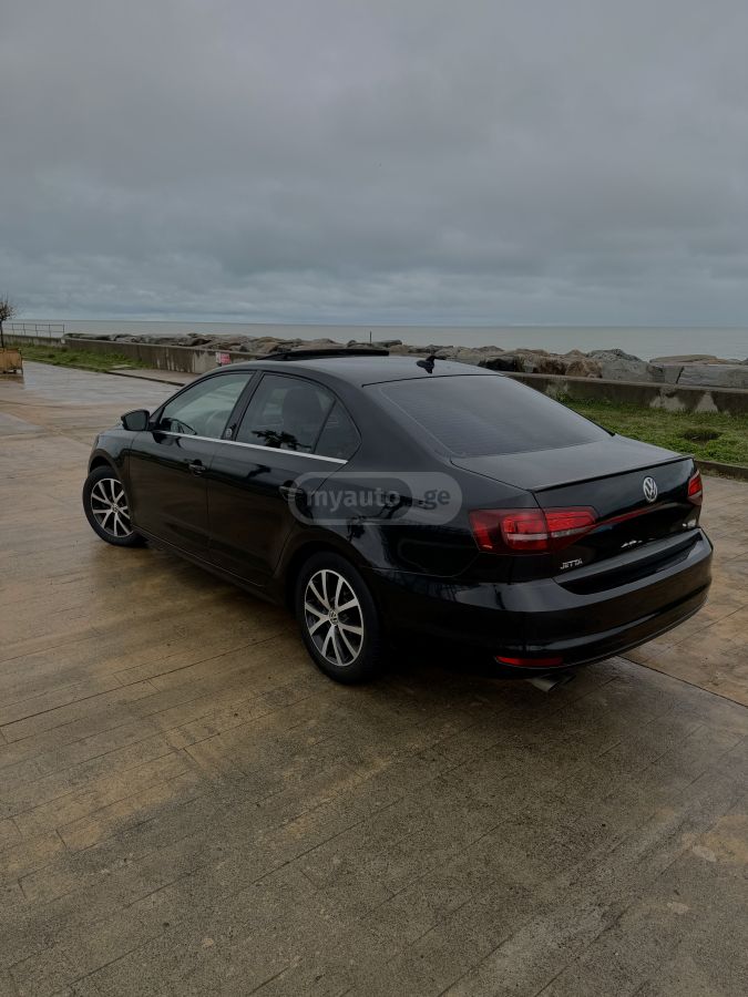 Volkswagen Jetta - фото 7