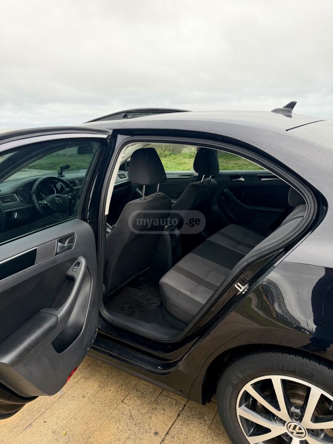 Volkswagen Jetta - фото 9