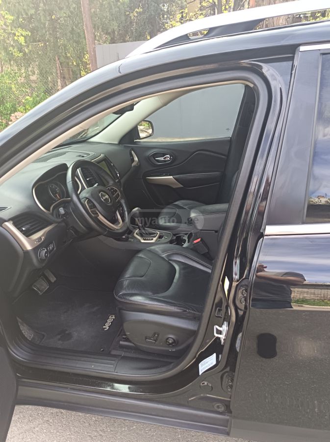 Jeep Cherokee - фото 10