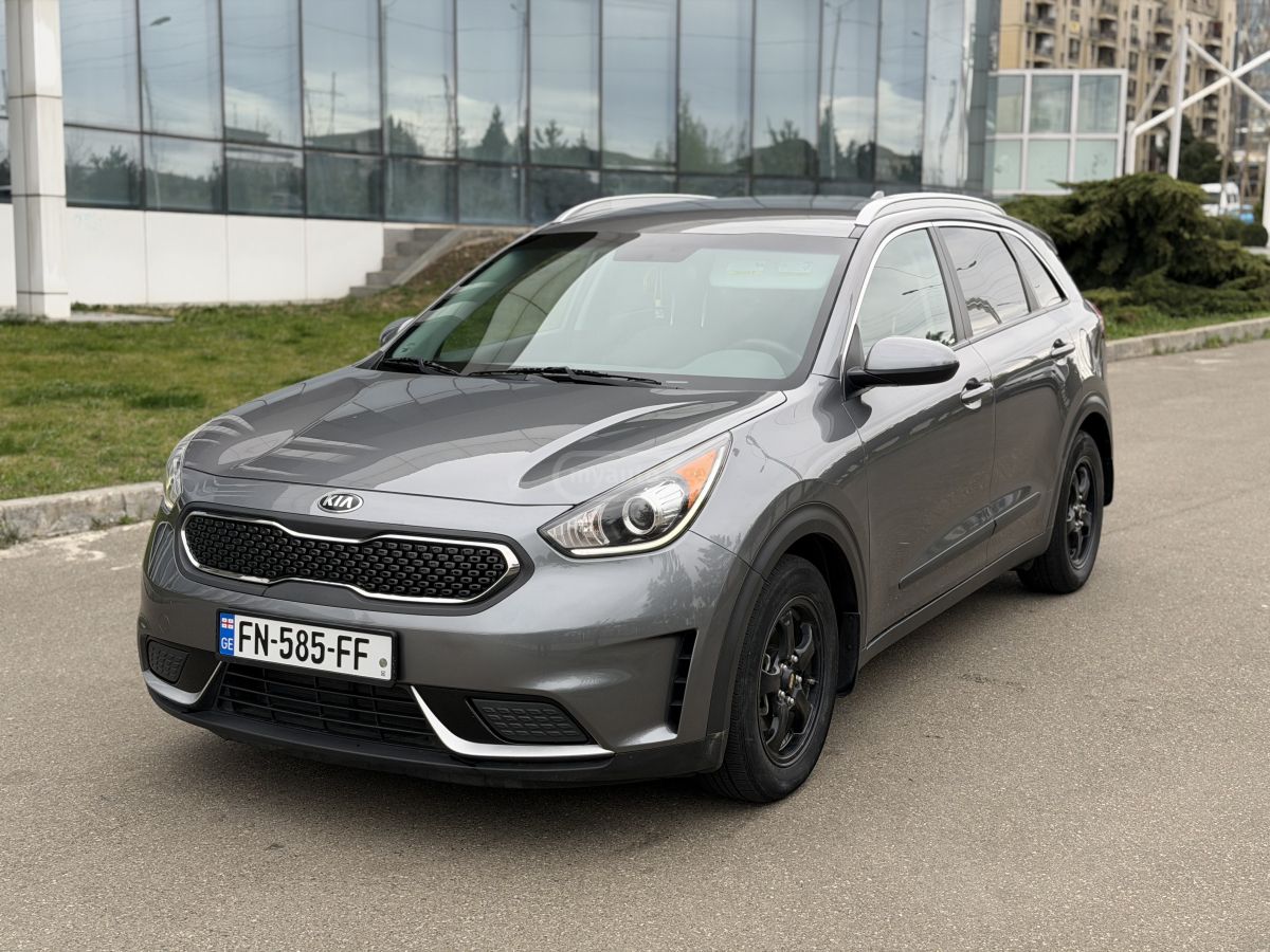 Kia Niro - фото 1