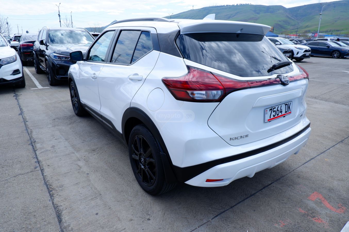Nissan Kicks - фото 7