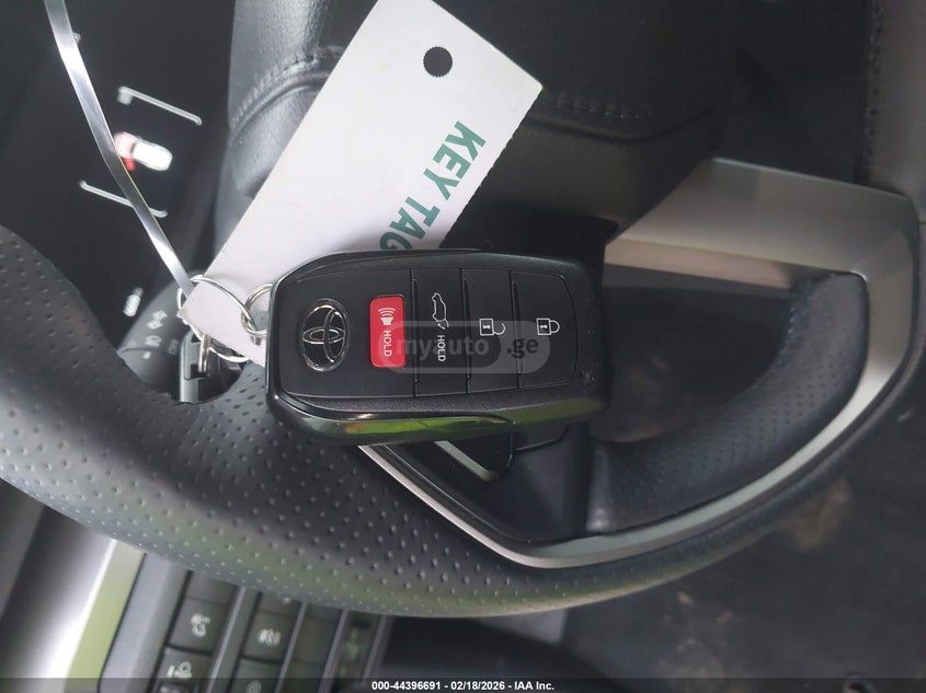 Toyota 4 Runner trd 2025 — миниатюра 11