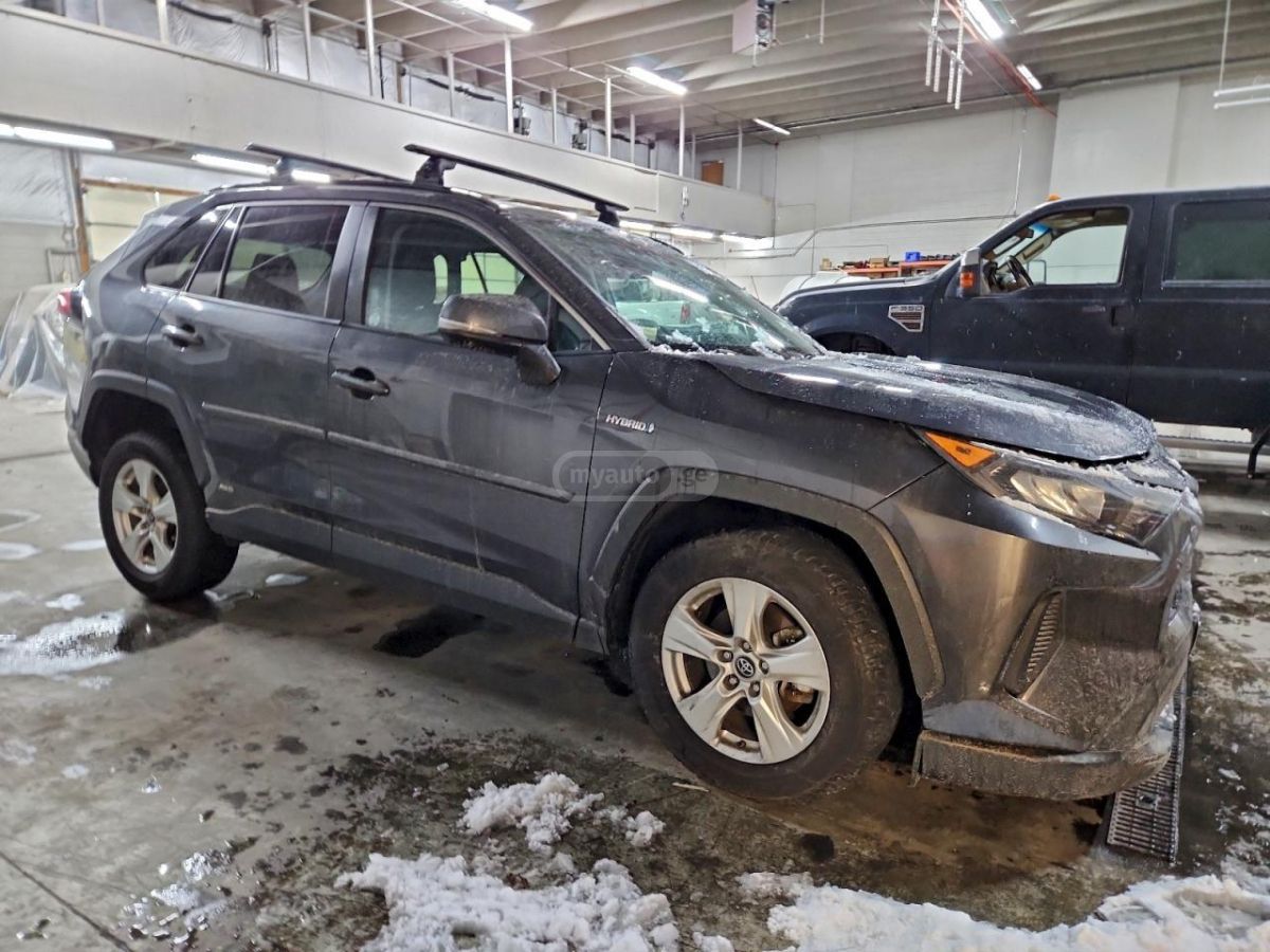 Toyota RAV 4 - фото 1