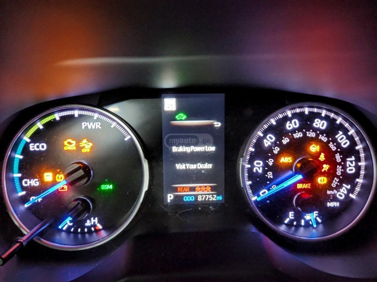 Toyota RAV 4 - фото 12