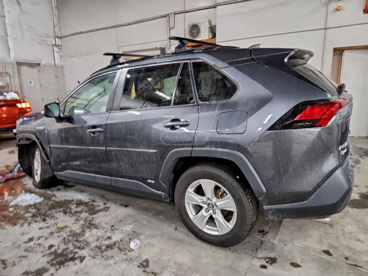 Toyota RAV 4 - фото 4