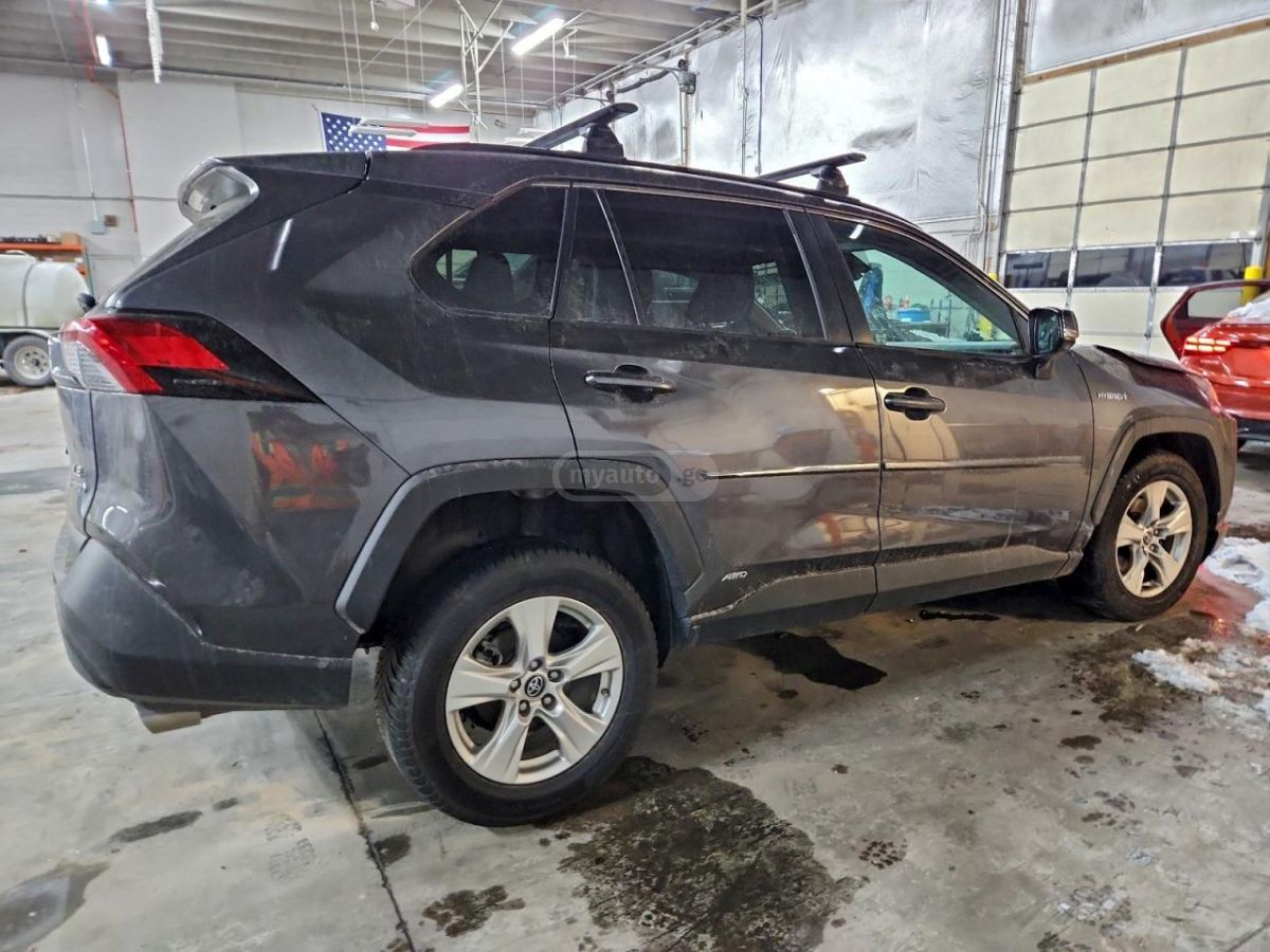 Toyota RAV 4 - фото 5